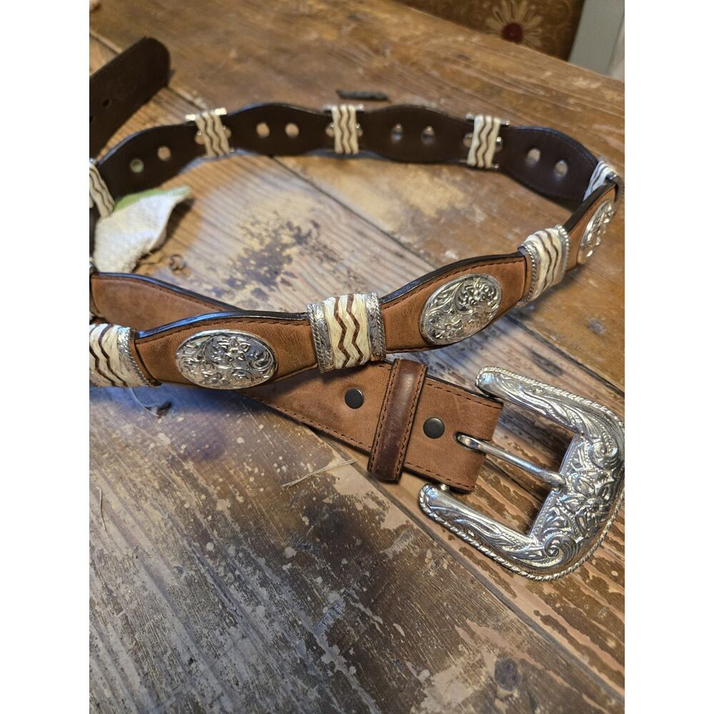 Nocona Western Leather Concho Belt Size 46 Silver Tone Engraved Buckle Cowboy